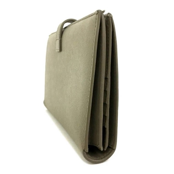 LARGE STRAP WALLET IN GRAINED CALFSKIN
PEBBLE - Picture 3 of 7
